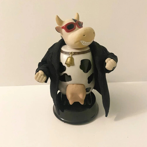 Animated Cow Flasher Yodeling Musical Battery Operated 9 Inch Tall Cow  Joke Toy - Picture 15 of 16